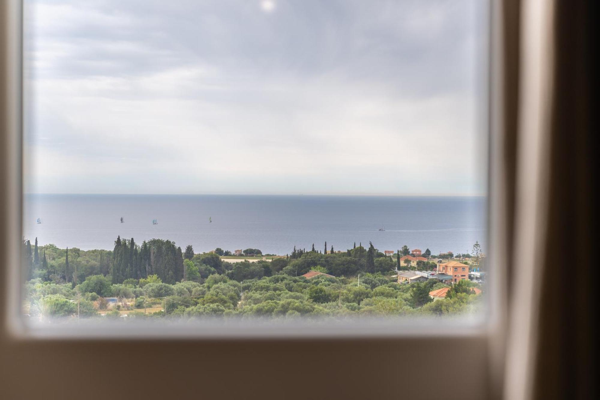 Liogerma Art Deco Villa - 5 Min Drive To Lassi سفوروناتا المظهر الخارجي الصورة